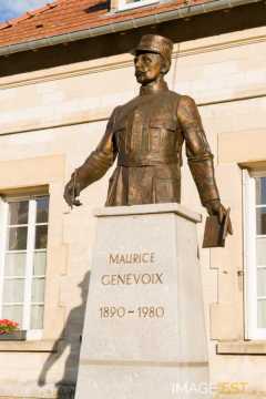 Statue de Maurice Genevoix (Les Éparges)