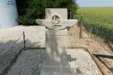 Stèle en mémoire de Gustave Lemoine (Pozières)