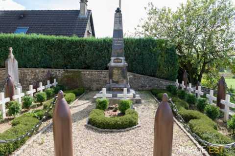 Tombe d'Augustin Trébuchon (Vrigne-Meuse)