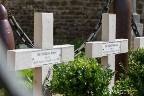 Tombe d'Augustin Trébuchon (Vrigne-Meuse)