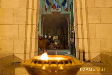 Cérémonie de la Flamme du Souvenir (Verdun)