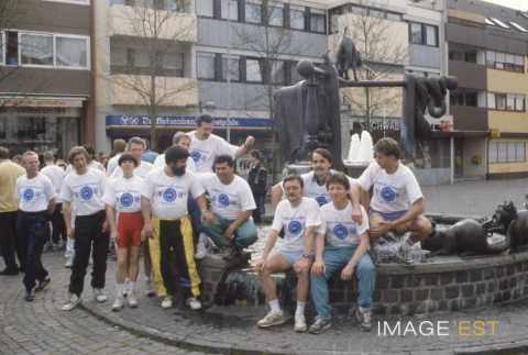 Groupe de personnes (Ramstein-Miesenbach)