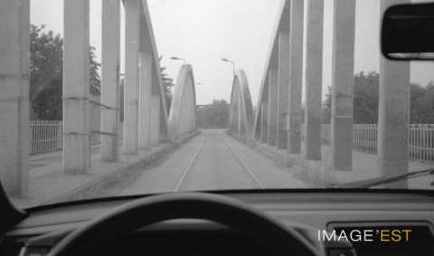 Pont à arches (Frouard)