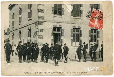 Relève de la garde (Toul)