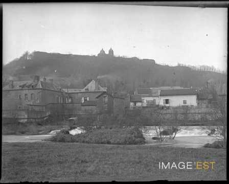 Montmédy depuis la Chiers (Meuse)