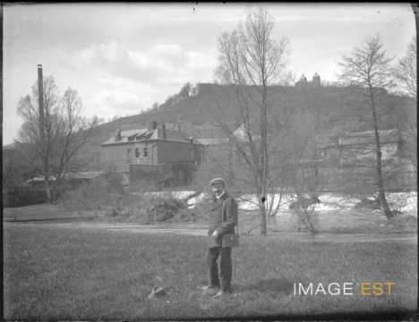 Homme au bord de la Chiers (Montmédy)