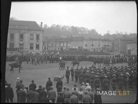 Revue des troupes (Montmédy)