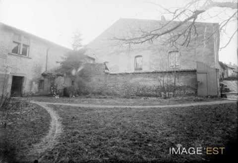 Maison-forte (Villey-Saint-Étienne)