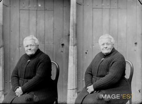 Portrait d'une femme (Villey-Saint-Étienne)