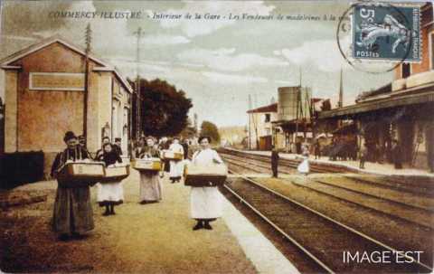 Vendeuses de madeleines (Commercy)