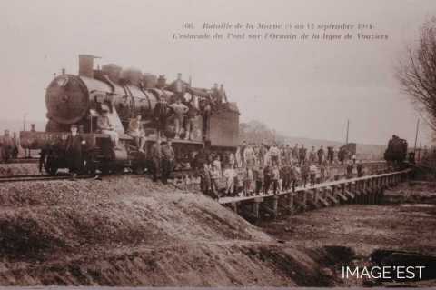 Reconstruction d'un pont (Revigny-sur-Ornain)