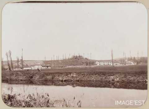 Rivière près des moulins de la faïencerie Keller & Guérin (Lunéville)
