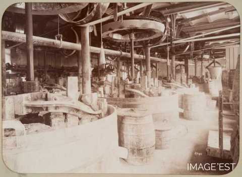 Atelier des mouleurs de la faïencerie Keller & Guérin (Lunéville)