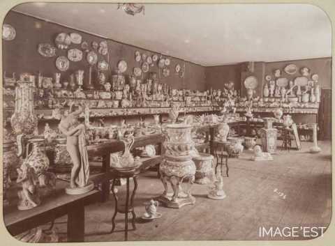 Magasin d'exposition de la faïencerie (Saint-Clément)