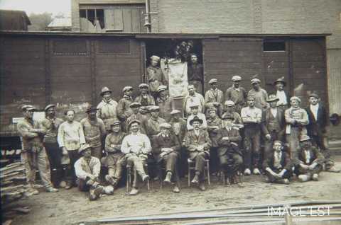 Equipe d'ouvriers (Réhon)