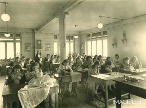 Cours de broderie (Réhon)