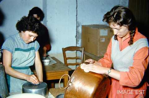 Récurage de casseroles (Réhon)