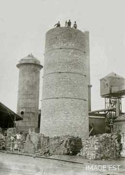 Cheminée en construction (Réhon)