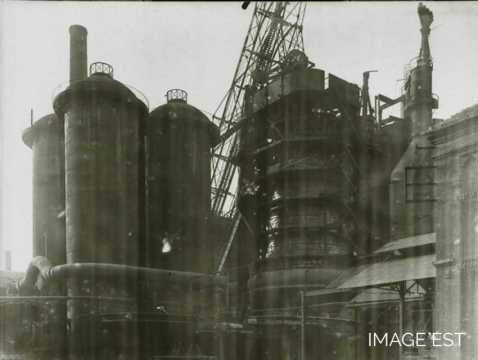 Haut fourneau n°2 reconstruit (Réhon)