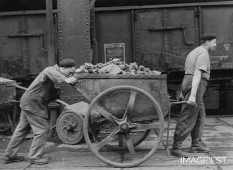 Transport de déchets de briques (Réhon)
