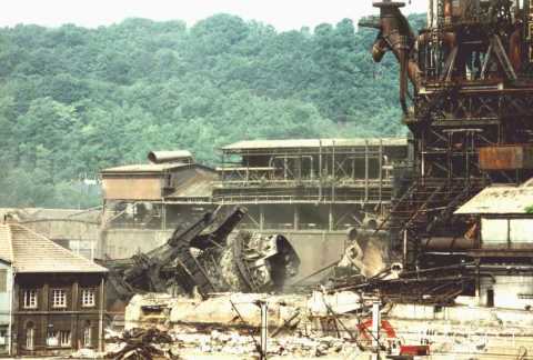 Dynamitage du haut fourneau n°4 (Réhon)