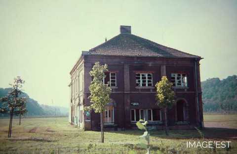 Anciens bureaux de la Providence (Réhon)
