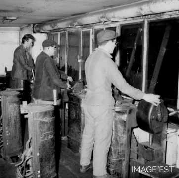 Cabine de commande aux laminoirs (Réhon)