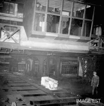 Arrivée d'un lingot pour laminage (Réhon)