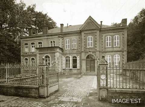 Hôpital Saint-Pierre à Réhon (Meurthe-et-Moselle)