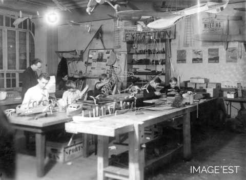 Atelier de modèles réduits d'avion (Réhon)