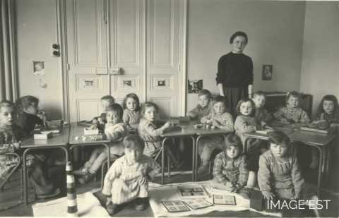 Jardin d'enfants à Réhon (Meurthe-et-Moselle)