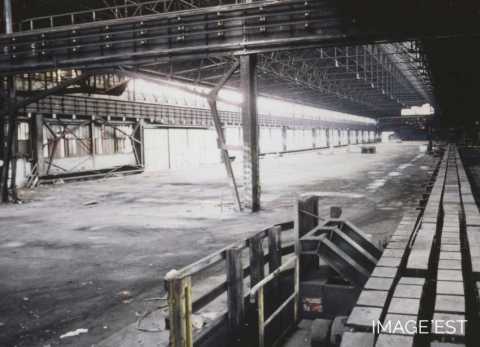 Magasin vide du train de 720 (Réhon)