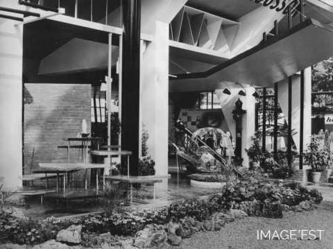 Stand " Pont-à-Mousson " à la Foire exposition de Nancy (1961?)