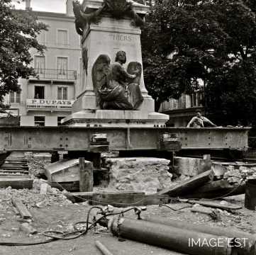 Opération de recul de la statue Thiers (Nancy)