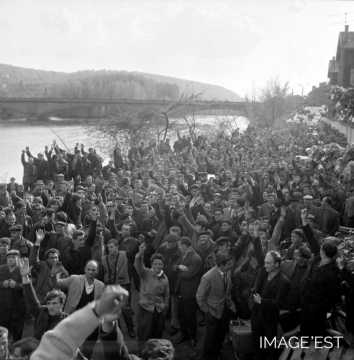 Manifestation ouvrière (Pompey)