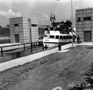Inauguration de la Moselle canalise?e (Apach)