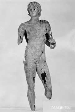 Restauration de la statue de l'Éphèbe (Jarville-la-Malgrange)