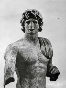 Restauration de la statue de l'Éphèbe (Jarville-la-Malgrange)
