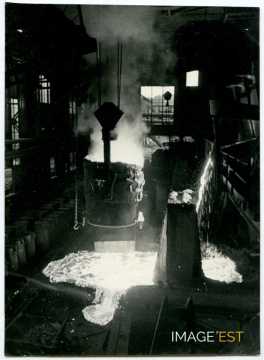 Poche de coulée chargée d'acier (Sarre)