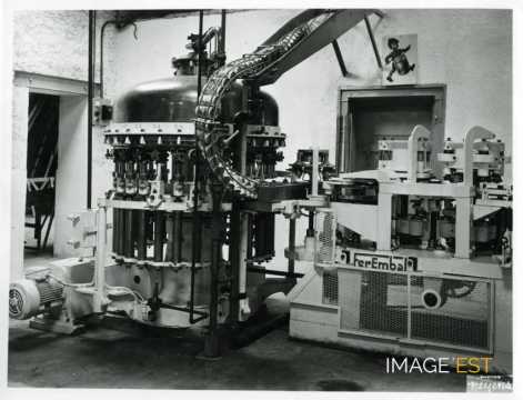 Modèle de soutireuse-sertisseuse (Limoges)
