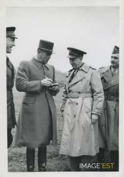 Officiers français et américains (Sarre)