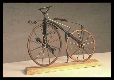 Vélocipède Michaux