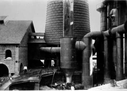 Haut fourneau en construction (Gouraincourt)
