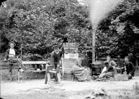 Distillation (Granges-sur-Vologne)