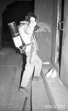 Sidérurgiste avec masque à gaz (Uckange)