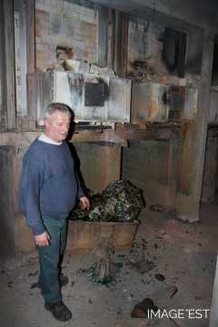 Dans les sous-sols de la cristallerie (Portieux)