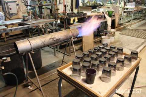 Atelier de finition des verres (Portieux)