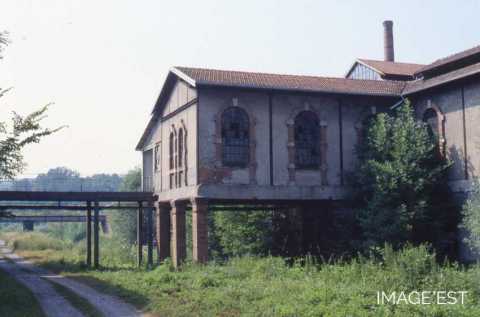 Entrée de l'ancienne halle (Portieux)