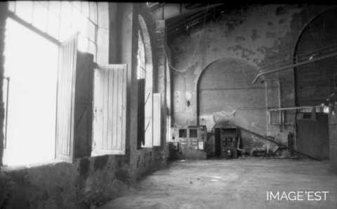 Volets de l'ancienne halle (Portieux)