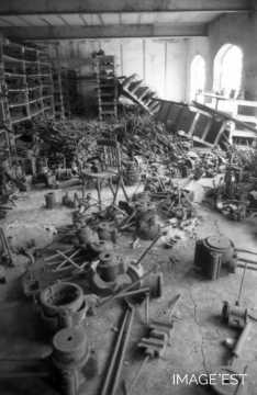 Magasin de stockage des moules (Portieux)